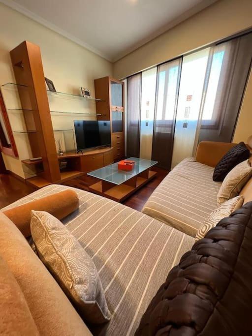 Piso Confort Y Detalles Ourenseアパートメント エクステリア 写真